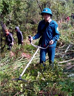 Dân quân xã Tân Thanh tích cực làm dân vận